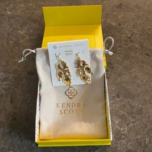 Kendra Scott Savannah Drop Earrings in gold tone